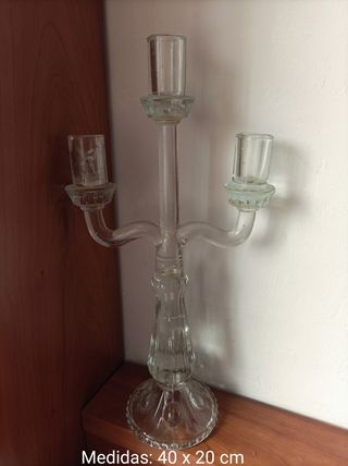 Candelabro de cristal transparente