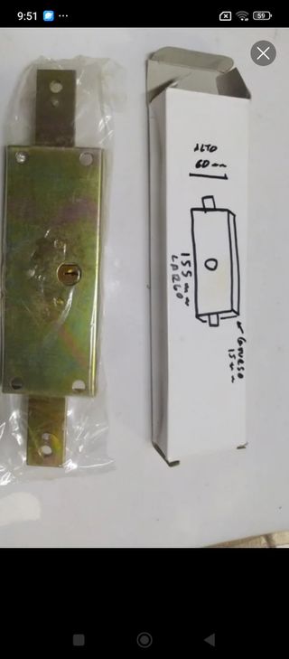 Cerradura para persiana metálica