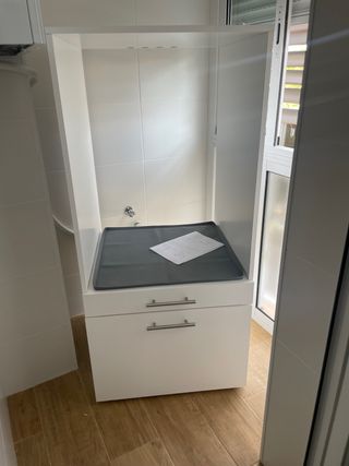 Mueble para lavadora blanco
1425x670x668