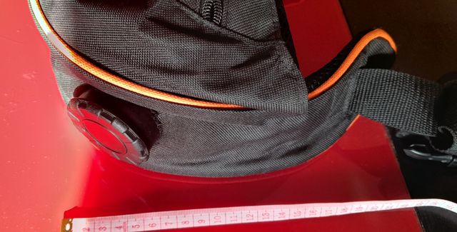 Riñonera con depósito de agua