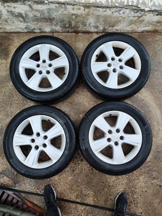 Llantas Opel R16 con Neumáticos Michelin 