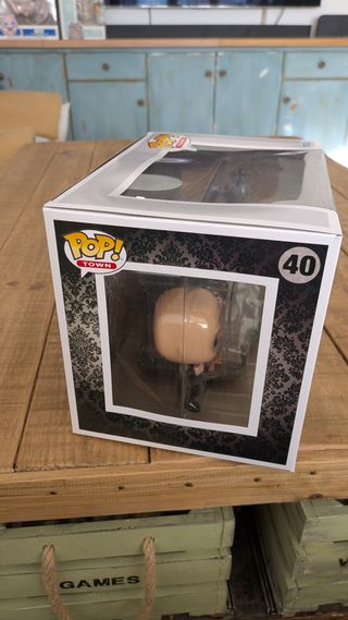 Funko Town The Addams Family -Fester y Mansion 