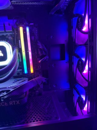 PC Gaming MSI + Monitor 27 4K