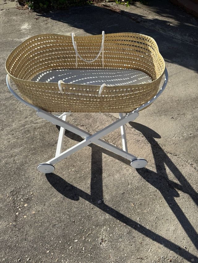 Moisés de mimbre Zara