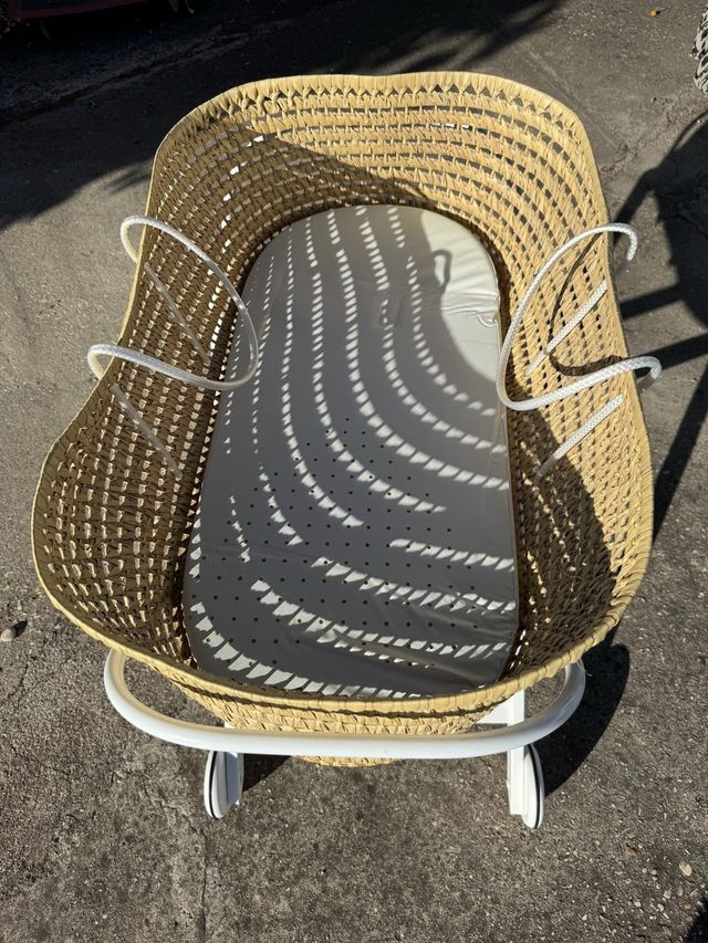 Moisés de mimbre Zara