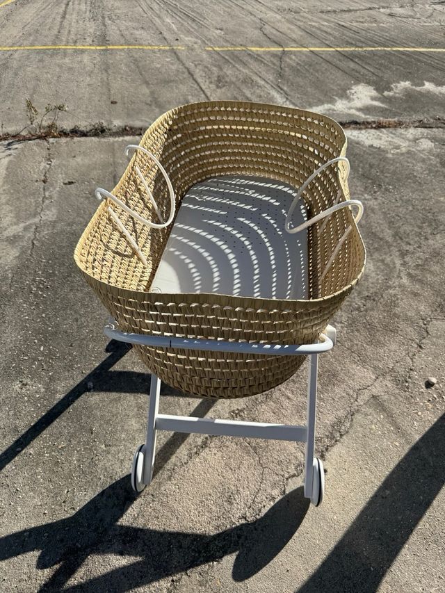 Moisés de mimbre Zara