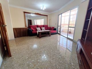 Piso en venta en Zona Hispanidad-Vivar Téllez en Vélez-Málaga