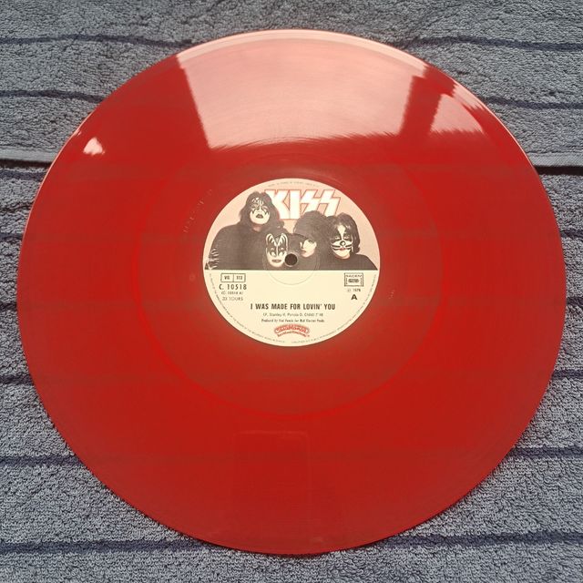 Kiss I Was Made For Lovin' You Maxi Single