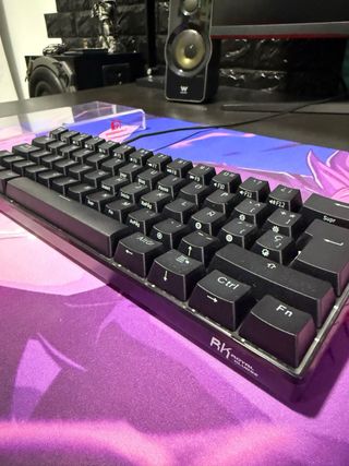 Teclado 60% y Ratón Gaming KRoyal.