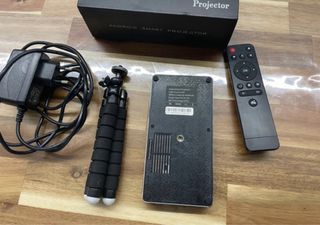 Projetor Portátil Toumei a bateria 