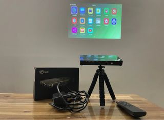 Projetor Portátil Toumei a bateria 