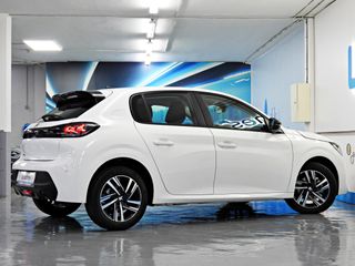 Peugeot 208 2023