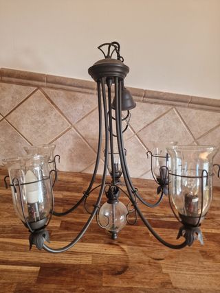 Lámpara de techo de metal y cristal