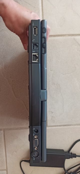 Ordenador portátil HP corel 2 dúo 13"convertible c