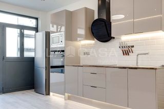 Local comercial en venta en Centre en Hospitalet de Llobregat, L´