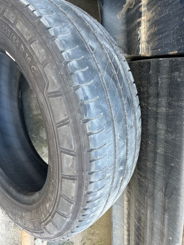 Neumáticos 225/65 R16 Michelin Agilis