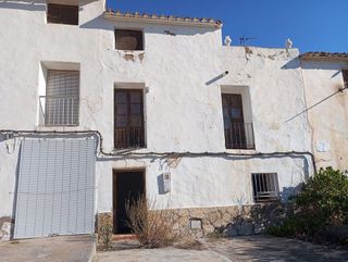 Casa en venta en Alcora, l´