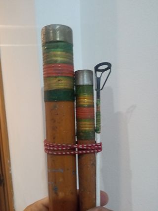 Antigua caña de pescar de tres tramos