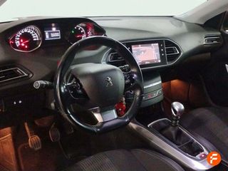 Peugeot 308 5p Allure 1.2 PureTech 96KW (130CV) S&S