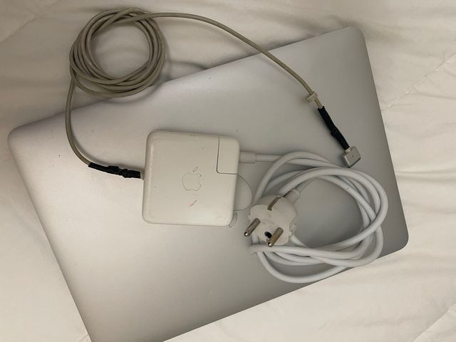 MacBook Pro 13” A1502 2013 Core i5 8GB RAM