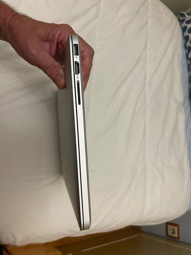 MacBook Pro 13” A1502 2013 Core i5 8GB RAM