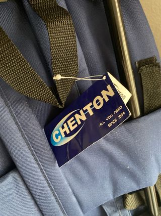 Mochila CHENTON azul sin estrenar con ruedas