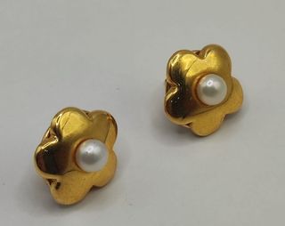 Pendientes Flor Curva oro 18k, 4gr. Ref. G-073.