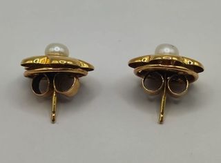 Pendientes Flor Curva oro 18k, 4gr. Ref. G-073.