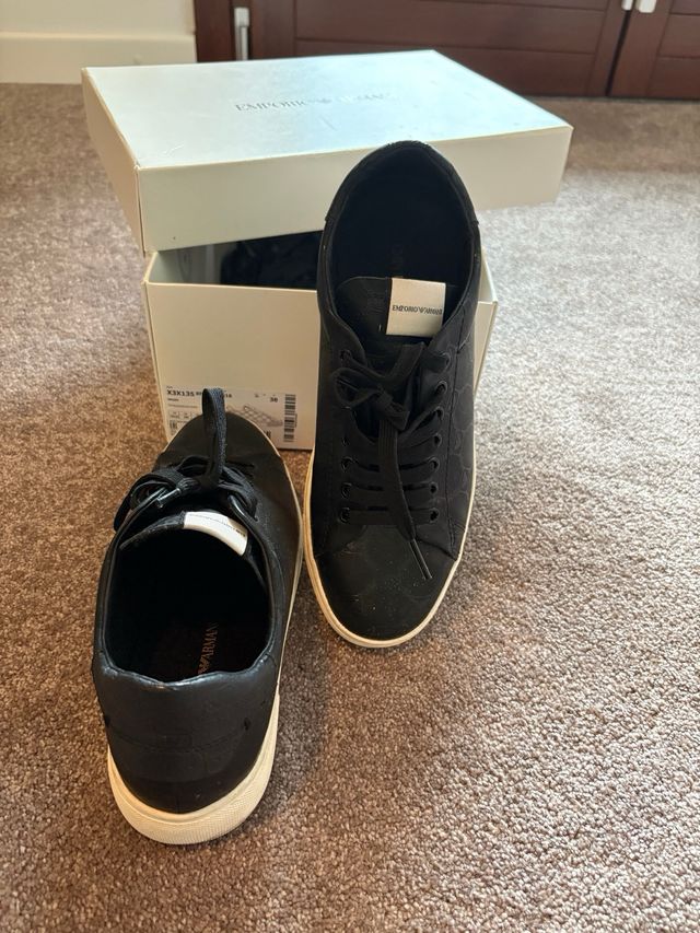 Emporio Armani Sneakers Nere Taglia 38,con scatola