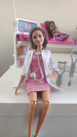 Barbie Doctora Radiografías y Escayolas