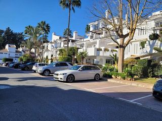 Piso en alquiler en Puerto Banús en Marbella