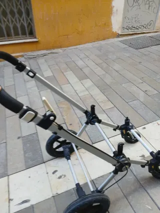 Carro Bugaboo Camaleón con capazo y silla