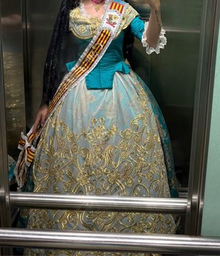 Traje de Fallera