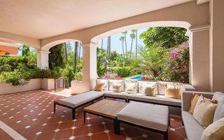 Chalet en alquiler en Los Naranjos - Las Brisas en Marbella