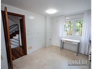 Casa adosada en alquiler en Valdenoja - La Pereda en Santander