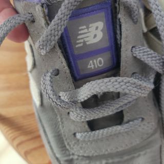 Zapatillas New Balance Grises. Talla poco