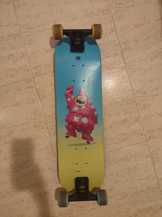 Skate infantil con ejes ajustables