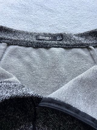 Falda de tweed gris y negra