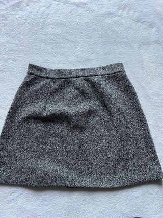 Falda de tweed gris y negra