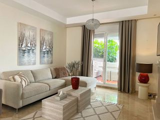 Piso en alquiler en Los Naranjos - Las Brisas en Marbella