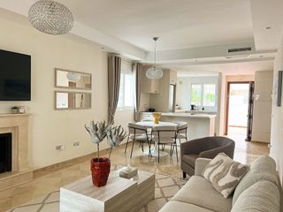 Piso en alquiler en Los Naranjos - Las Brisas en Marbella