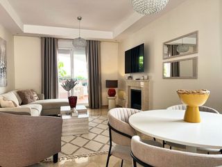 Piso en alquiler en Los Naranjos - Las Brisas en Marbella