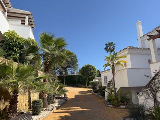 Piso en alquiler en Los Naranjos - Las Brisas en Marbella
