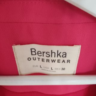Americana Bershka fucsia talla L