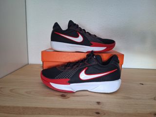 Zapatillas Nike Negras y Rojas Nuevas