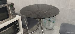Mesa redonda cristal y metal