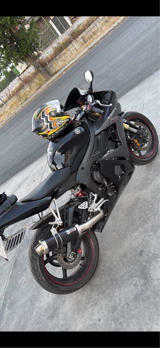 Yamaha YZF R6 2007 Negra