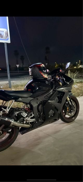 Yamaha YZF R6 2007 Negra