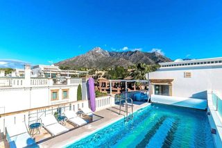 Casa pareada en alquiler en Nagüeles Alto en Marbella