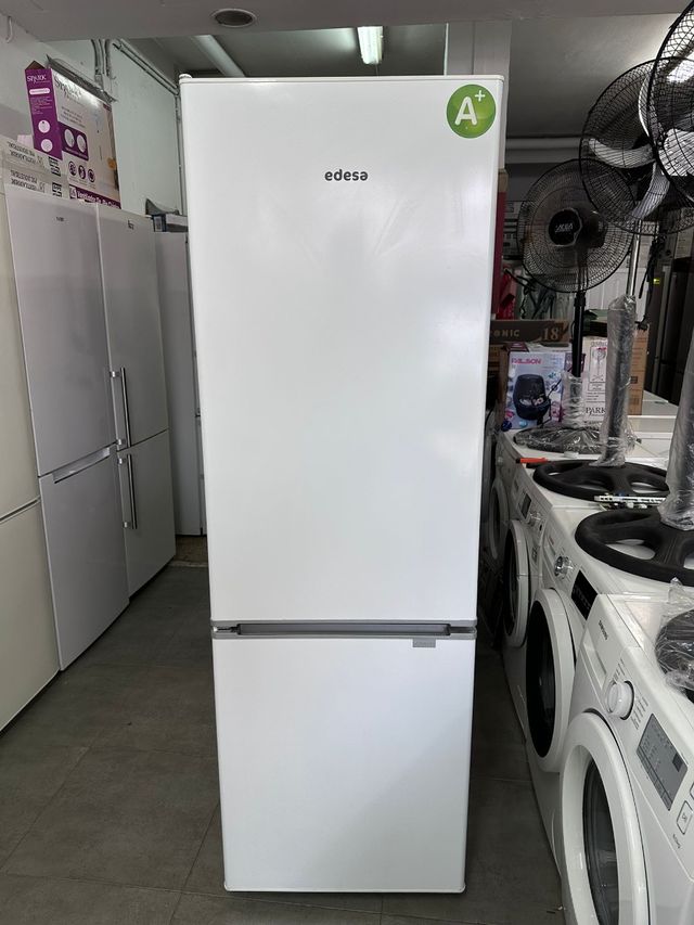 Nevera combi Edesa con garantía y transporte